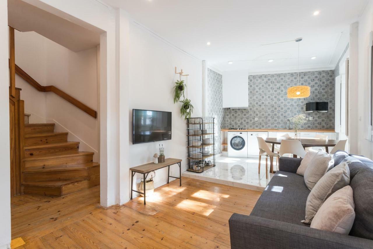 Alfama Tale Four-Bedroom Apartment W/ River View - By Lu Holidays Lisbona Esterno foto